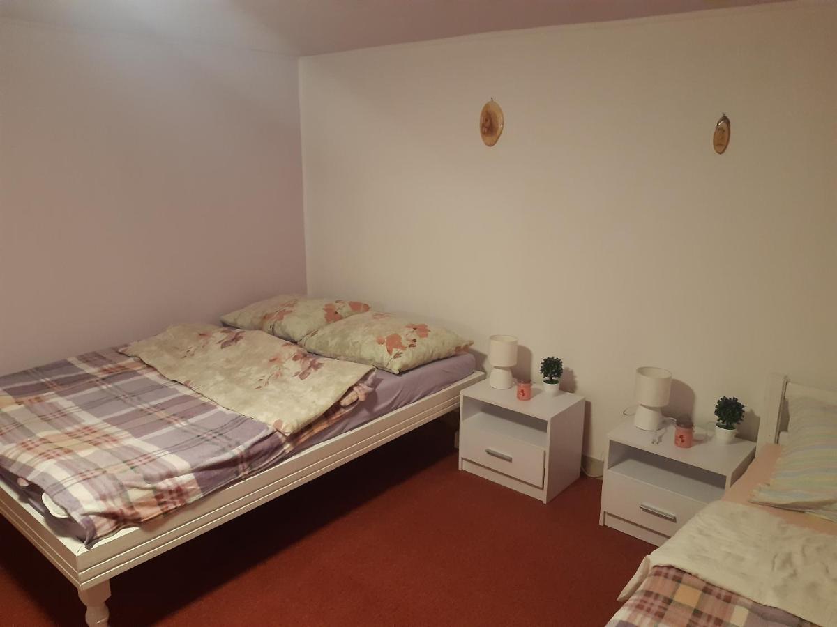Studio Apartman Small Lili Popovaca Eksteriør bilde