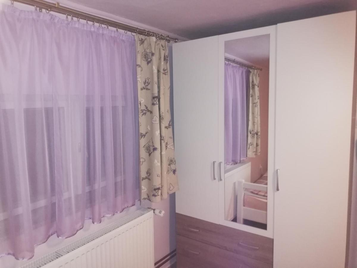 Studio Apartman Small Lili Popovaca Eksteriør bilde