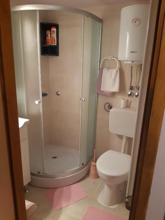 Studio Apartman Small Lili Popovaca Eksteriør bilde