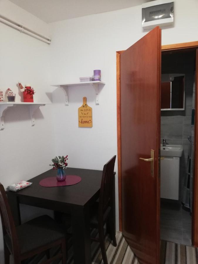 Studio Apartman Small Lili Popovaca Eksteriør bilde